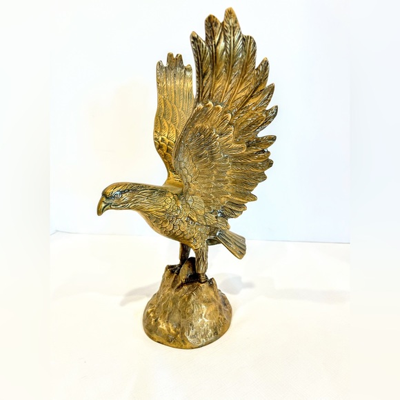 Large Brass Eagle on Rock Statue with Large Wings MCM - Picture 5 of 11